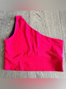 Exotica Red Performance One Shoulder Comfort Crop Top Size Medium